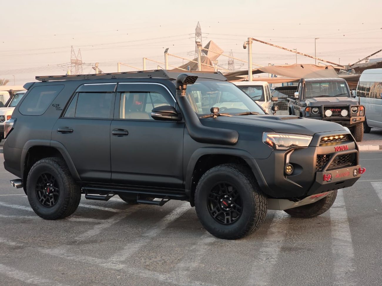 Toyota 4Runner TRD Off-Road 2022 model Push button, 4x4 and math body color