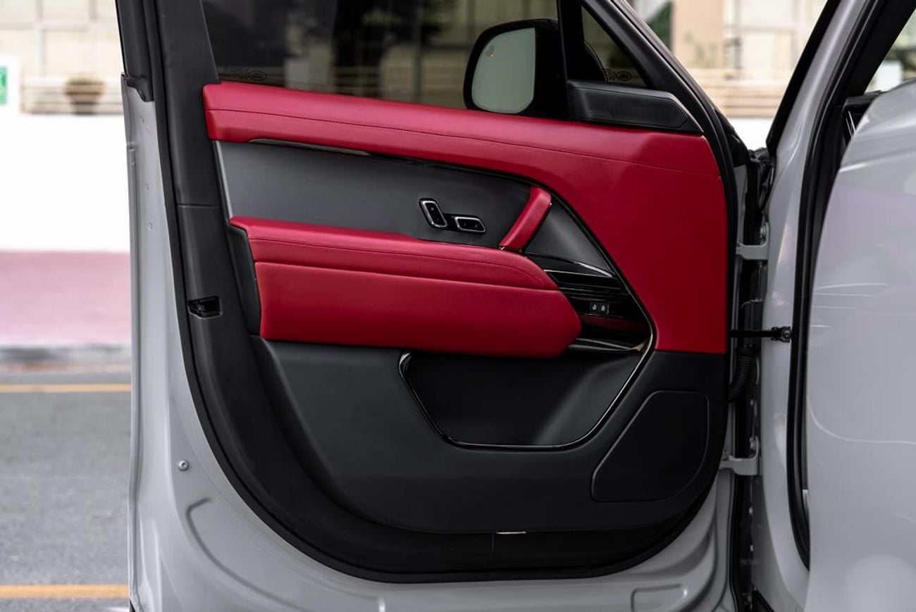 Land Rover Range Rover Sport DYNAMIC SE P400