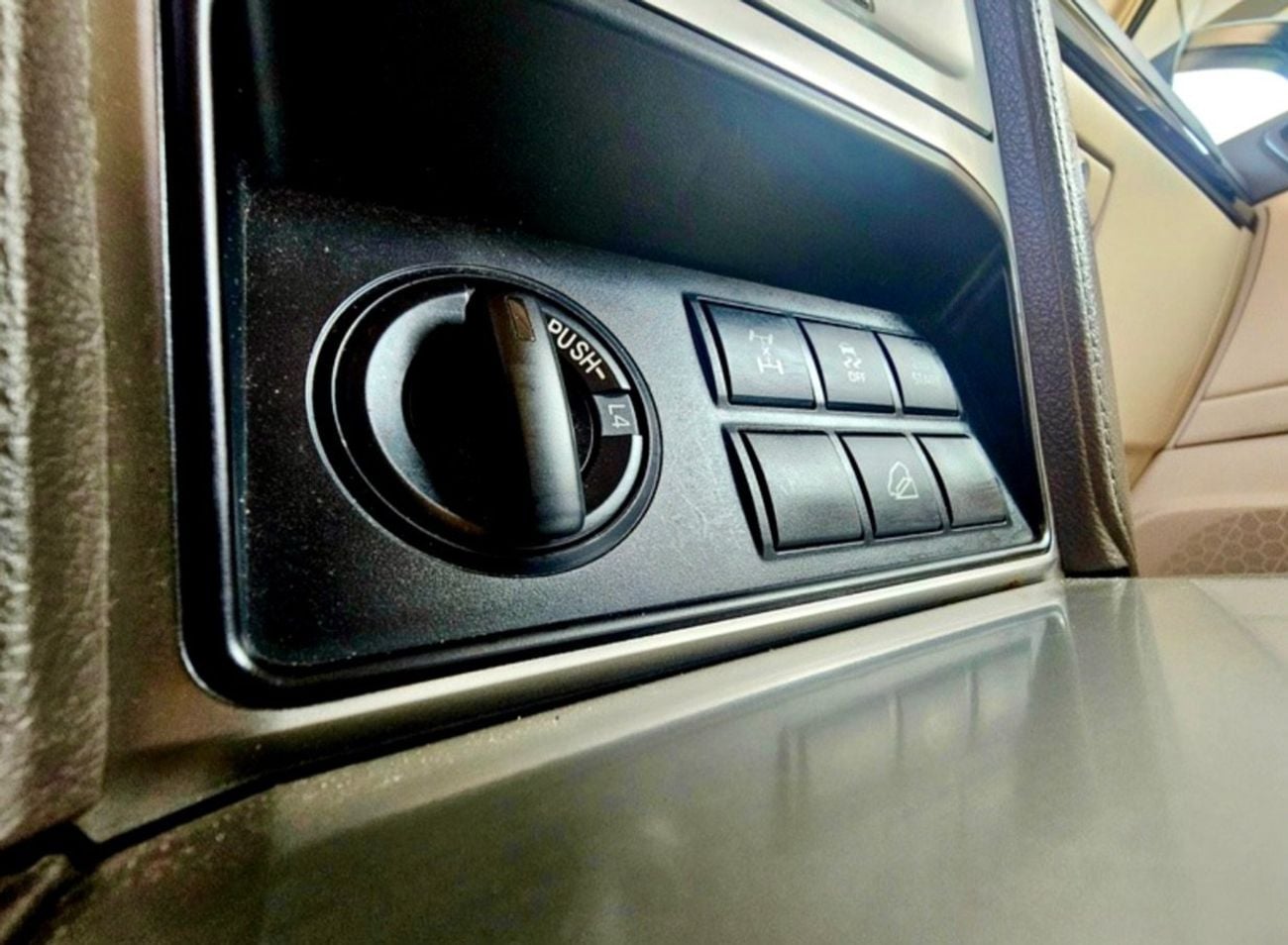 تويوتا برادو GXR 4.0L 4WD