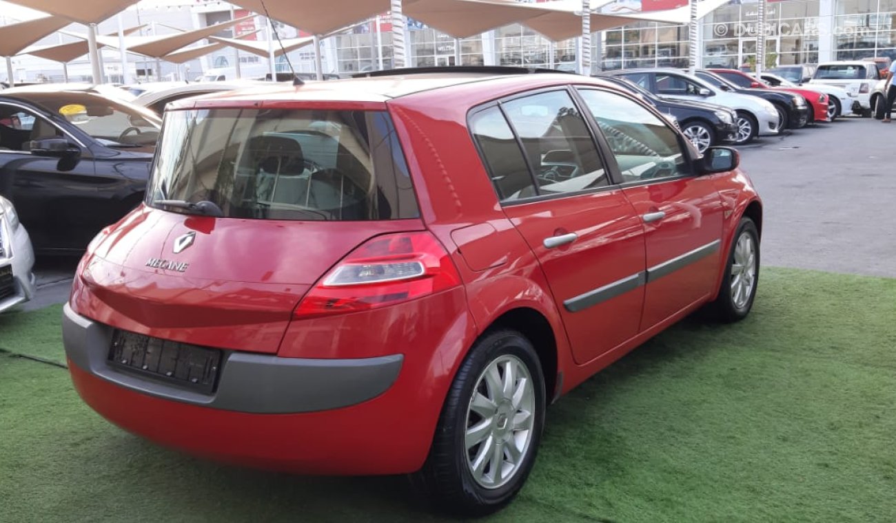 Renault Megane GCC - panorama - leather - alloy wheels - remote control in excellent condition, you do not need an