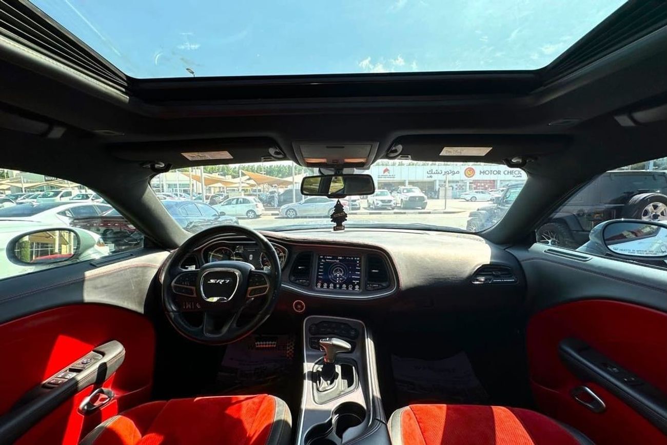 Dodge Challenger SXT Plus 3.6L