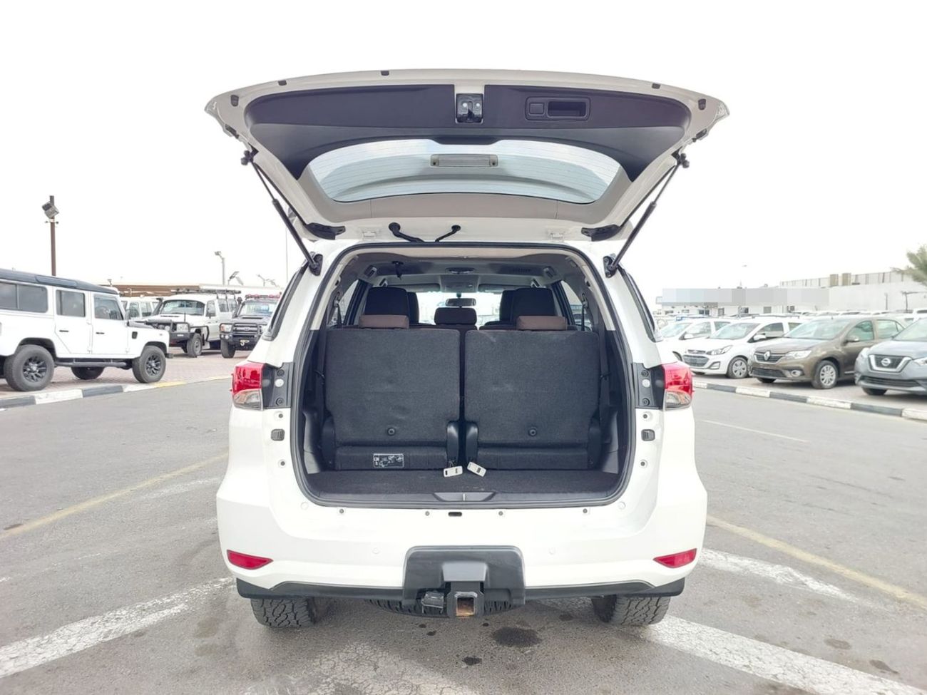 Toyota Fortuner TOYOTA FORTUNER SUV RHD 2019 MODEL 2.8 L DIESEL AUTOMATIC(PM10081)