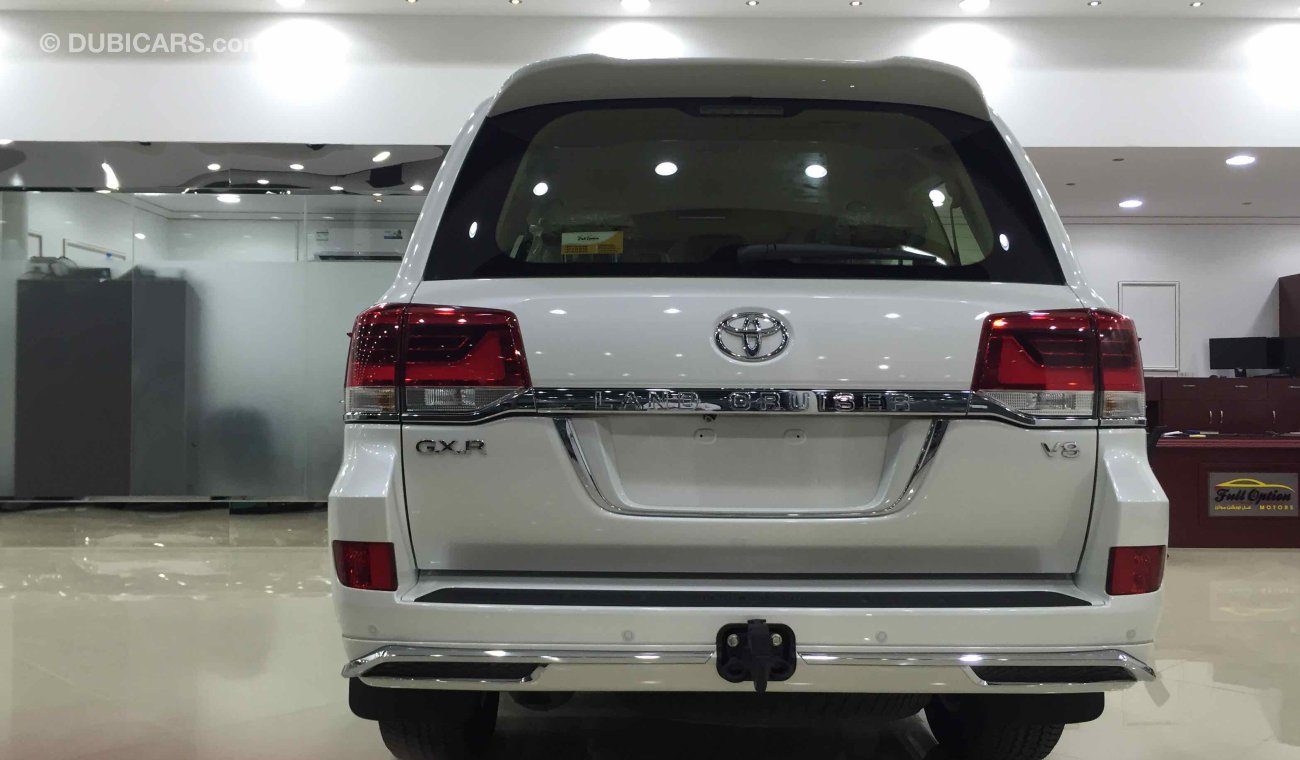 Toyota Land Cruiser جلد ثلاث شاشات فل كامل  GXR V8.