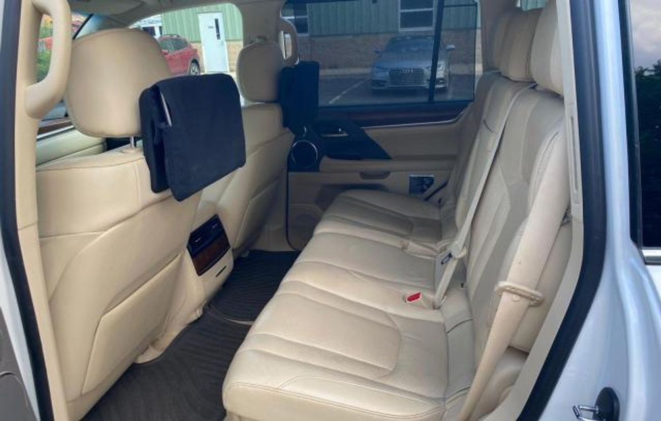 Lexus LX 570 2016 LEXUS LX 570