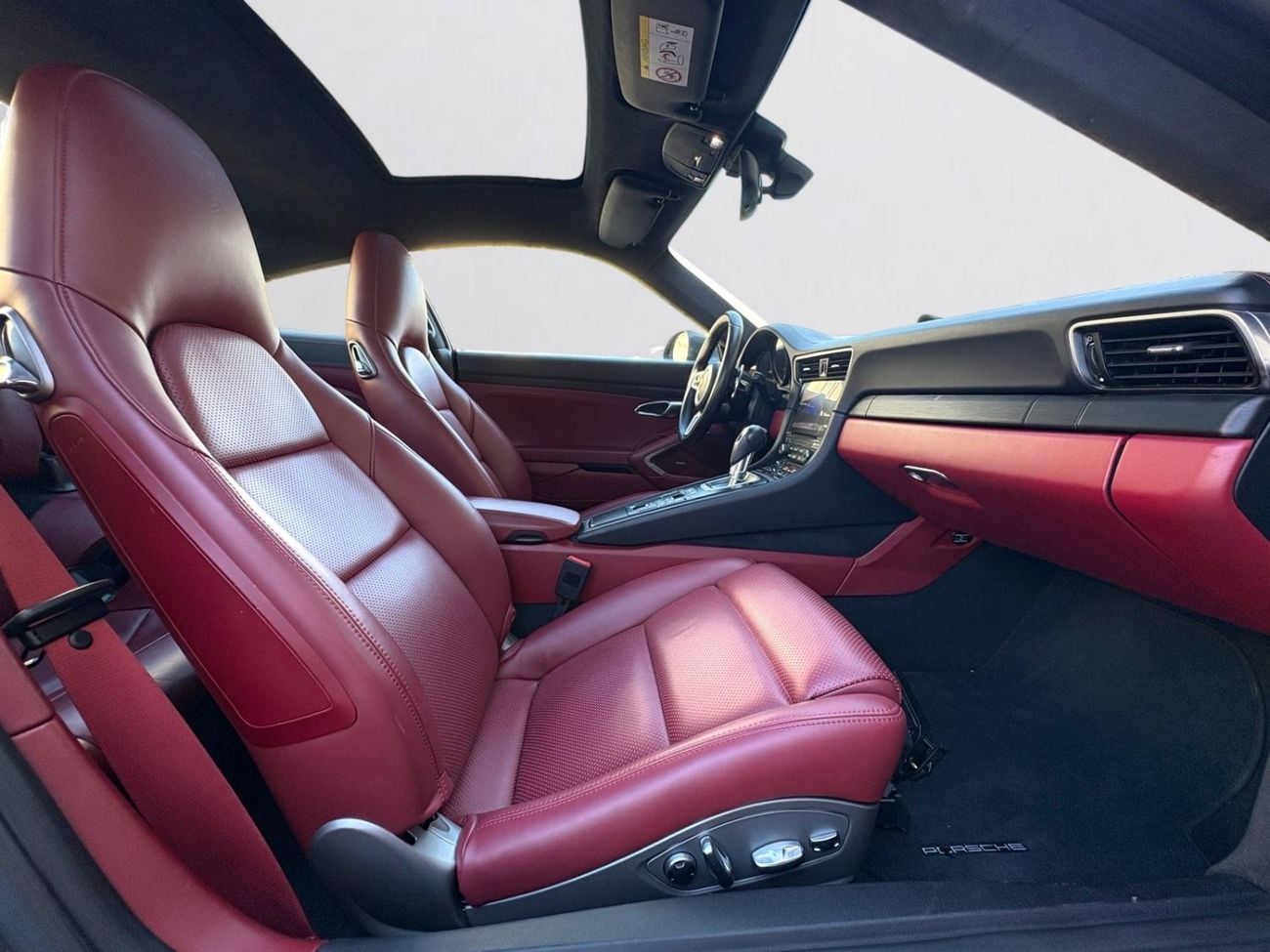 Porsche 911 AED 14,330 P.M | 0% DOWN PAYMENT | PORSCHE 911 CARRERA GTS (991.2) | 3.0L TWIN-TURBO – 450 HP | 2019