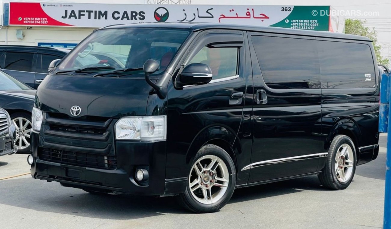 تويوتا هاياس 03/2016 Push Start| Japan Import | Diesel Turbo | Right-Hand Drive | Leather seats