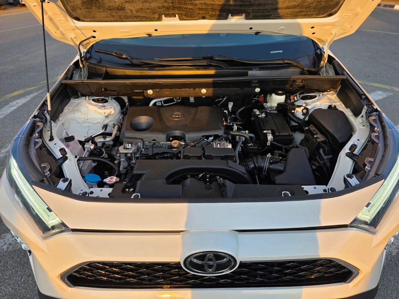 تويوتا راف ٤ 2.5L XLE (Premium)