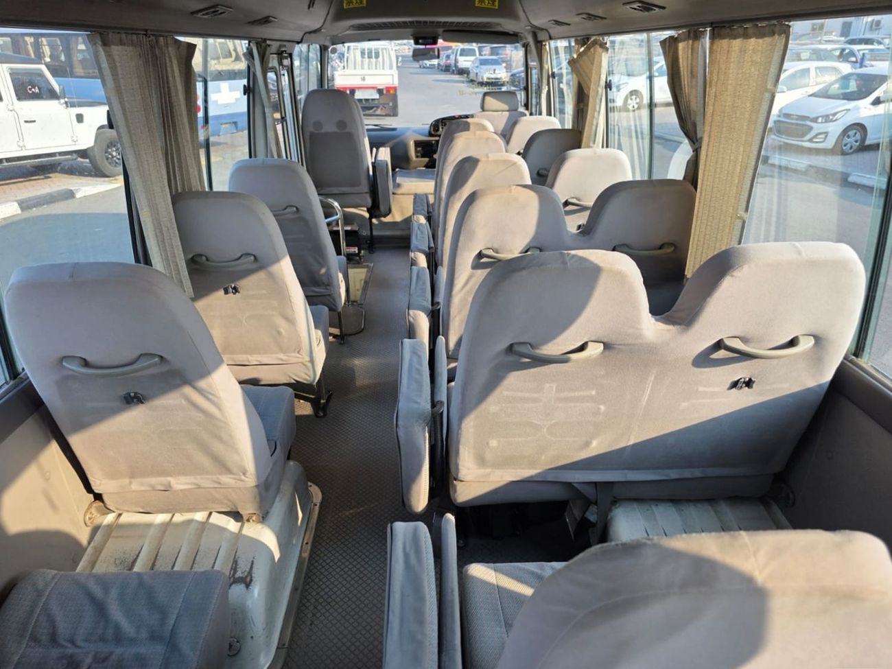 Toyota Coaster TOYOTA COASTER BUS RHD 2003 MODEL 4.2 L DIESEL AUTOMATIC(PM12173)