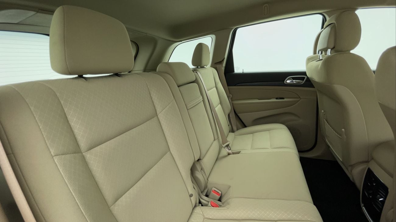 جيب جراند شيروكي LAREDO 3.6 | بدون دفعة مقدمة | اختبار قيادة مجاني للمنزل