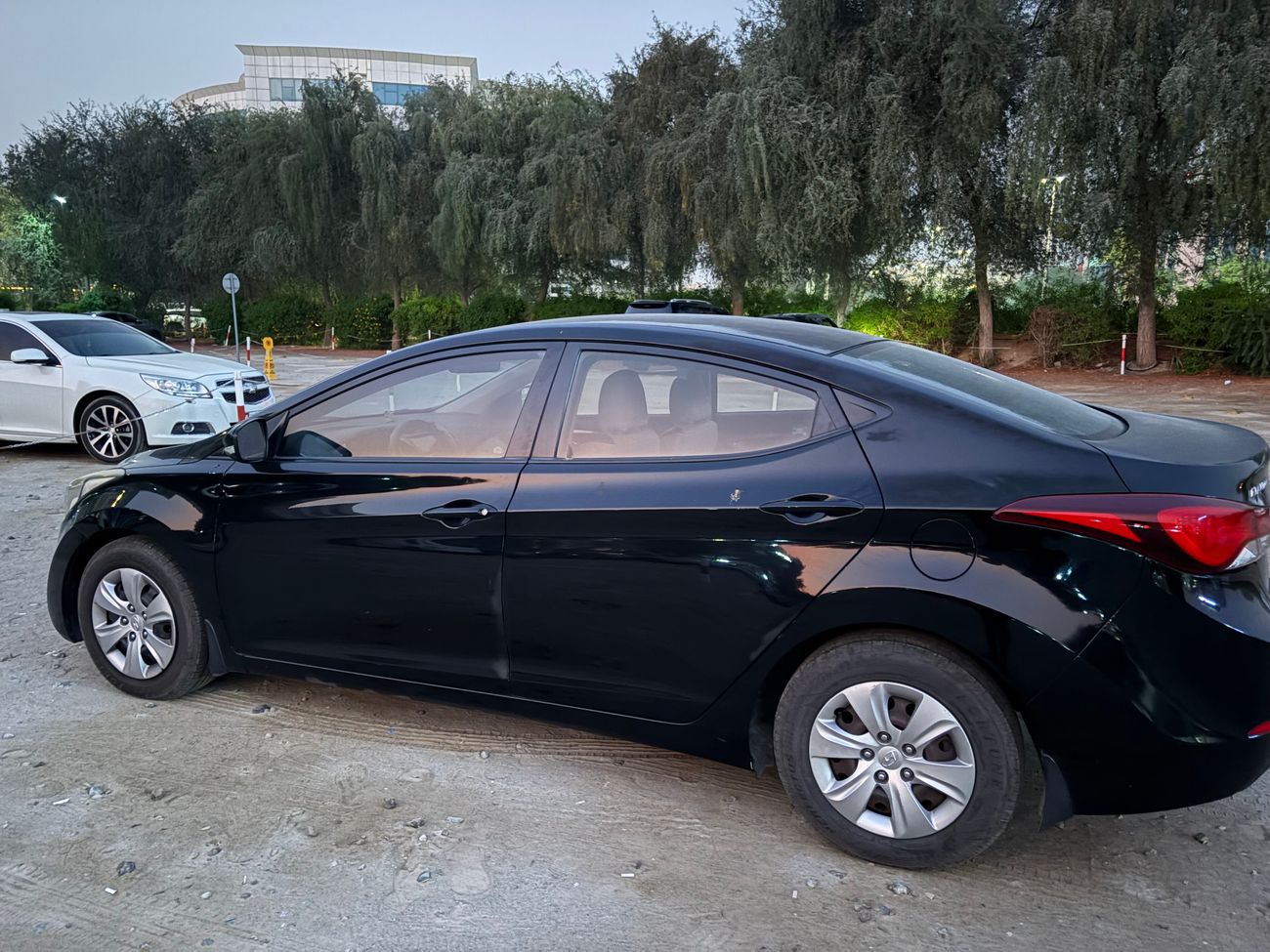 هيونداي إلانترا 1.6l