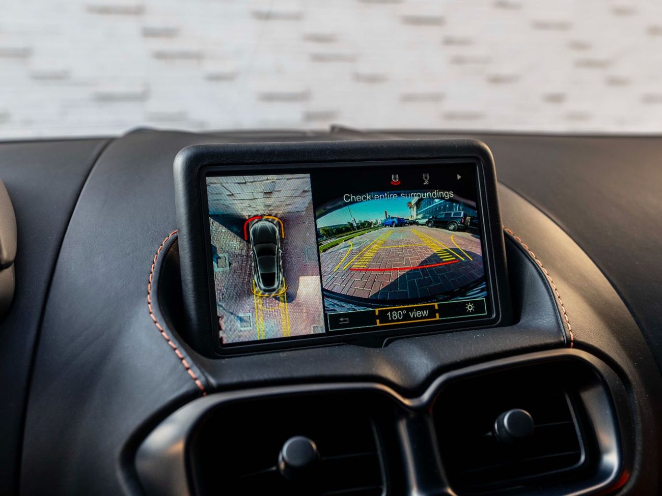 Aston Martin Vantage S