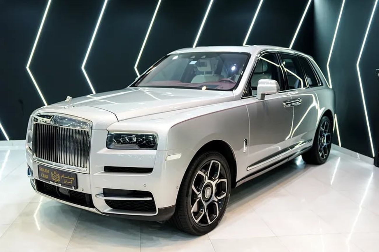 Rolls-Royce Cullinan Bespoke Audio, Rear-Seat Entertainment, Dealer Warranty Till 29/03/2026!!