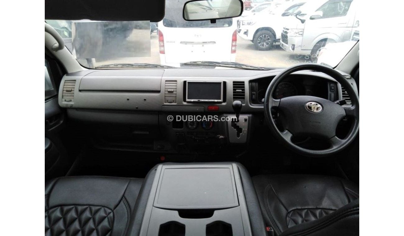 Toyota Hiace Hiace RIGHT HAND DRIVE (Stock no PM 325 )