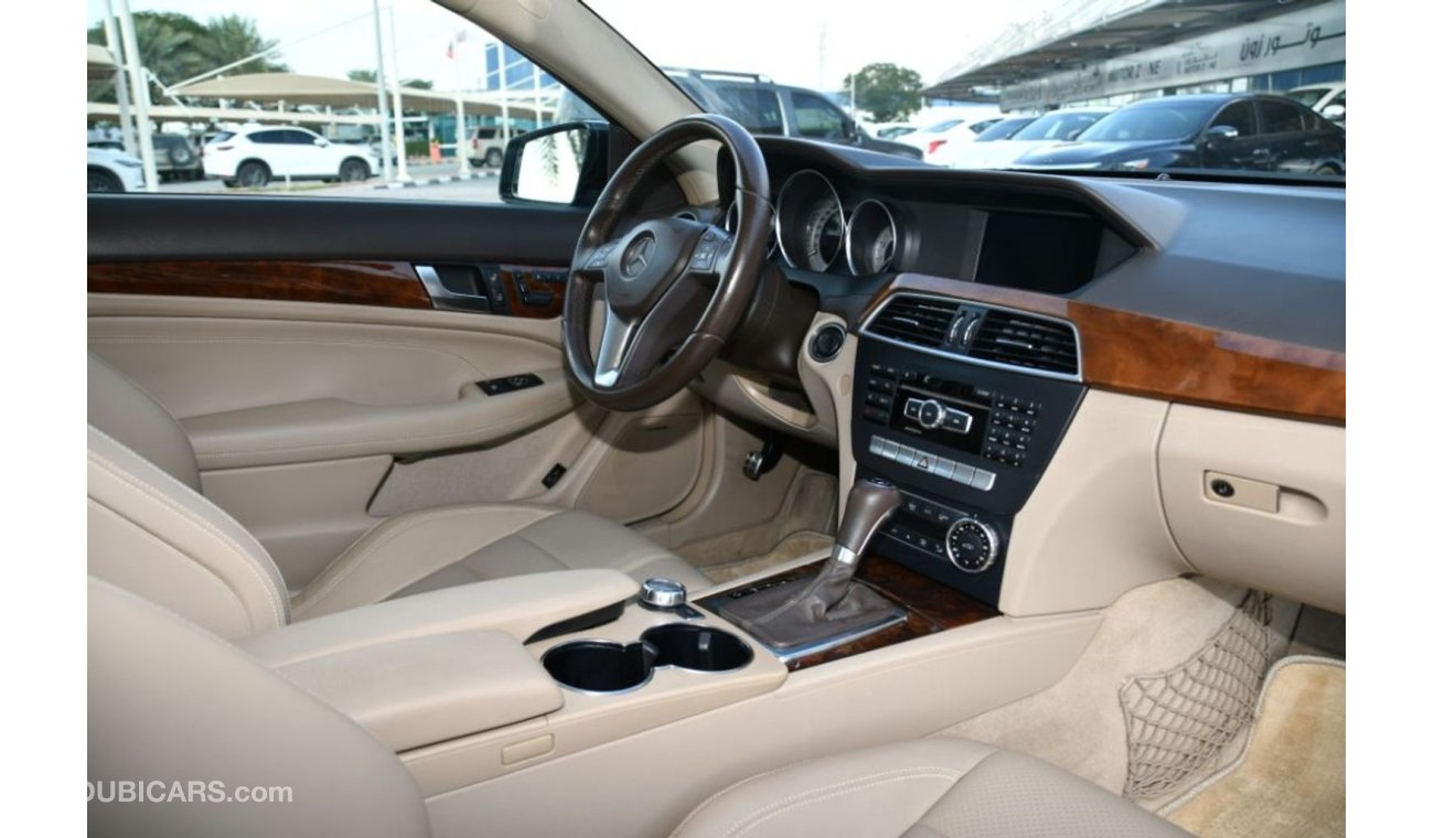 مرسيدس بنز C 350 2012 - AMERICAN SPECS - BANKLOAN 0 DOWNPAYMENT -