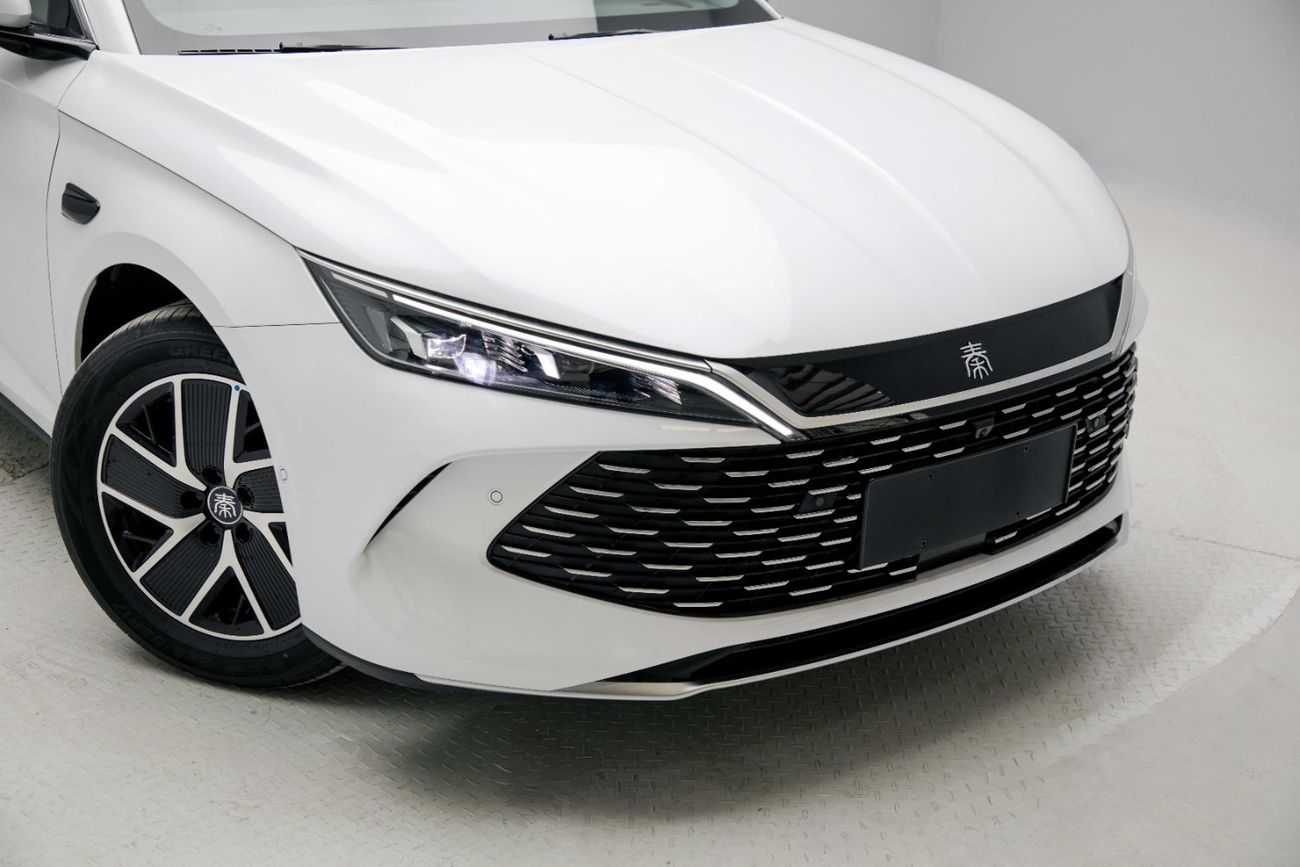 BYD Qin L DM-i ID Superior 1.5L - White Inside Grey | Export Only