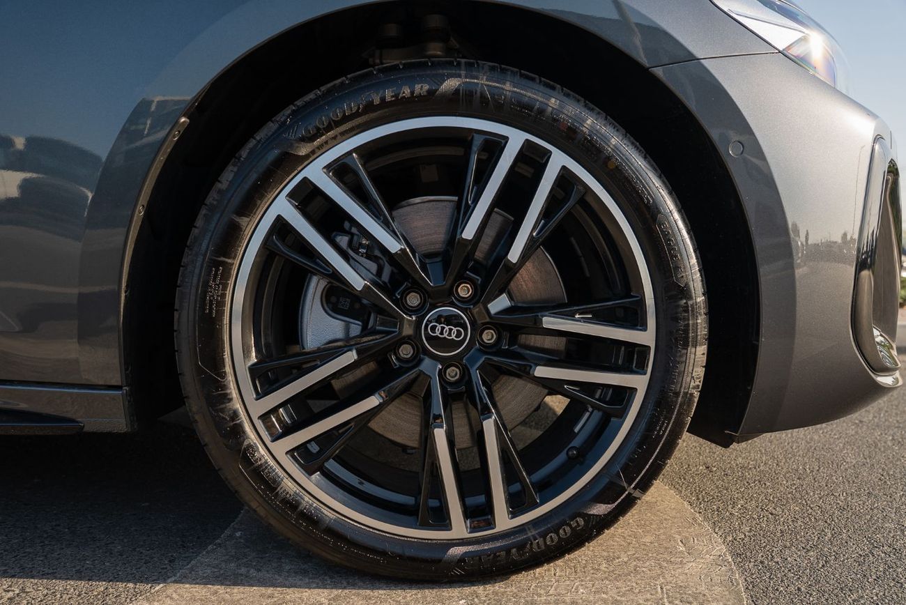 Audi A5 New Audi A5L 2025