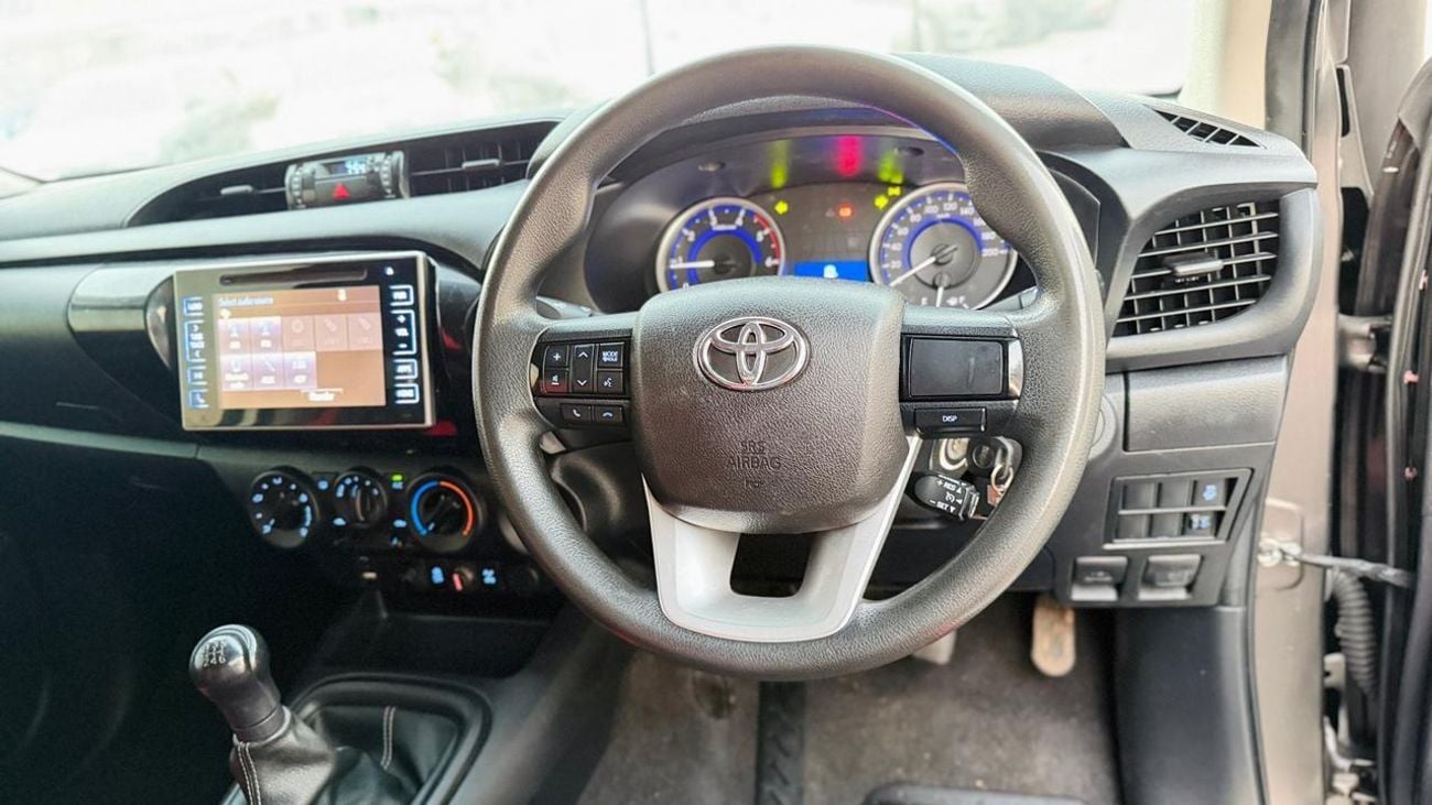 Toyota Hilux SMART CAB | GTK SPORTS BAR | AWNING CAMPING TENT | MANUAL TRANSMISSION | 2.8L | 2016