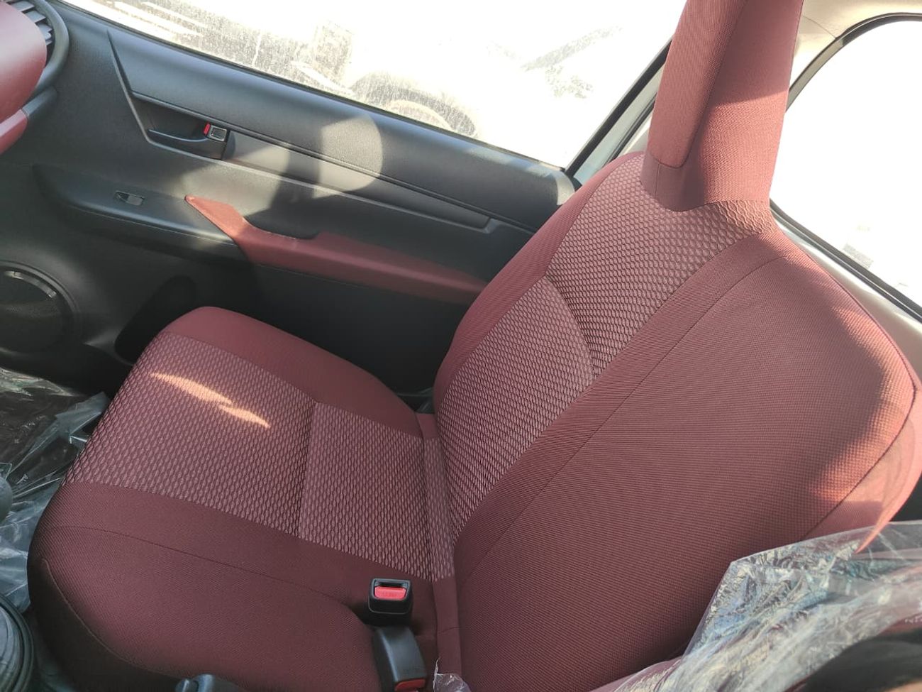 Toyota Hilux 2026 Toyota Hilux DLX Single Cabin 3-Seater 2.4L 4-Cyl Diesel M/T 4x4 Export Only