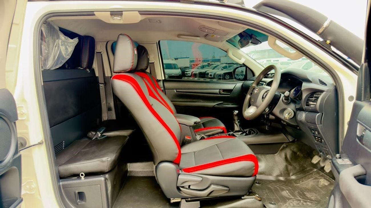 Toyota Hilux OFF ROAD MODIFIED | SMART CAB | 2020 | MANUAL TRANSMISSION | GTK FRONT BULL BAR | 2.8L DIESEL ENGINE