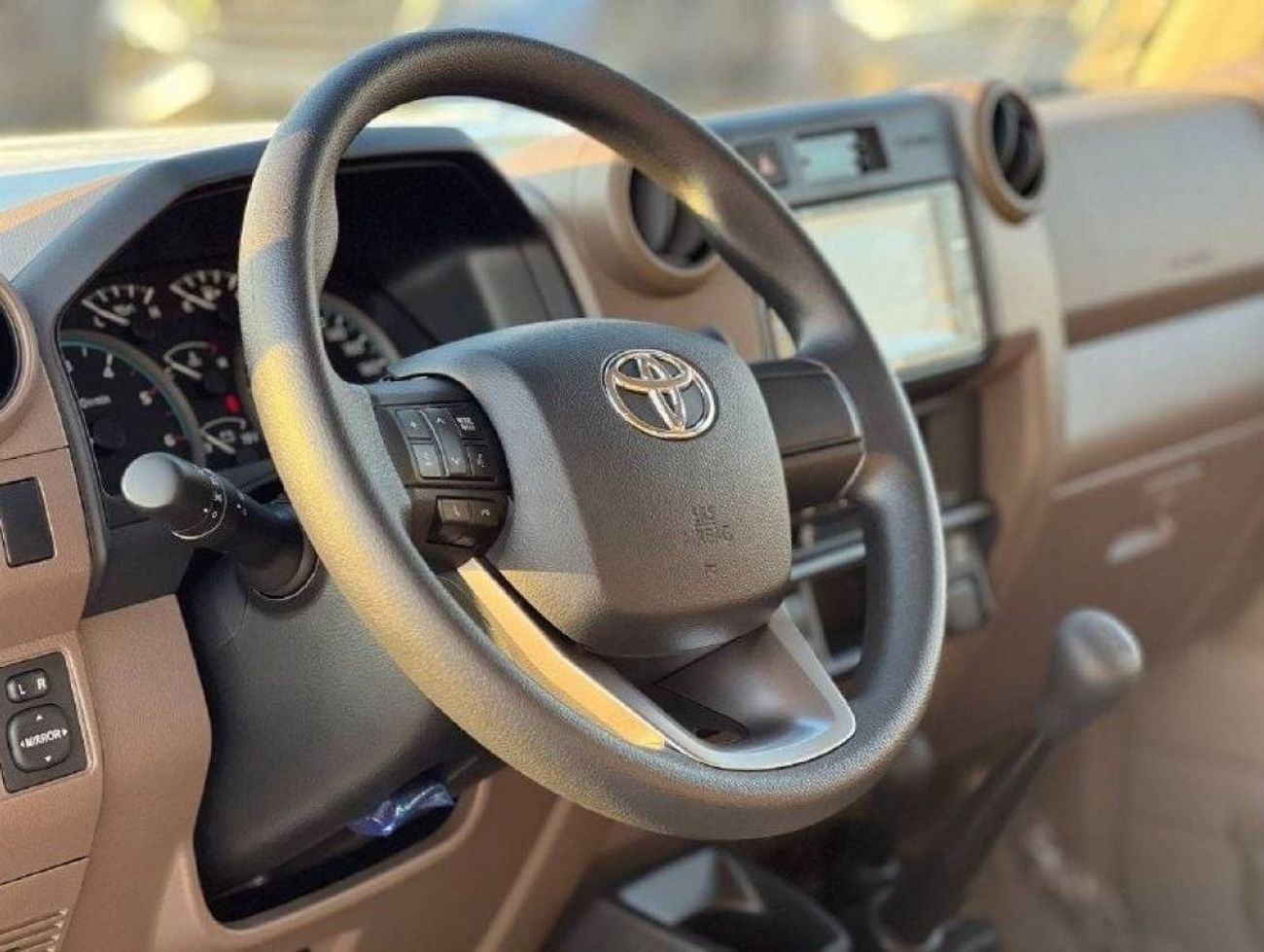 تويوتا لاند كروزر 70 LC76 4.5L V8 DSL M/T // 2024 // STANDER OPTION WITH BACK CAMERA , SNOOKER // SPECIAL OFFER // BY FOR