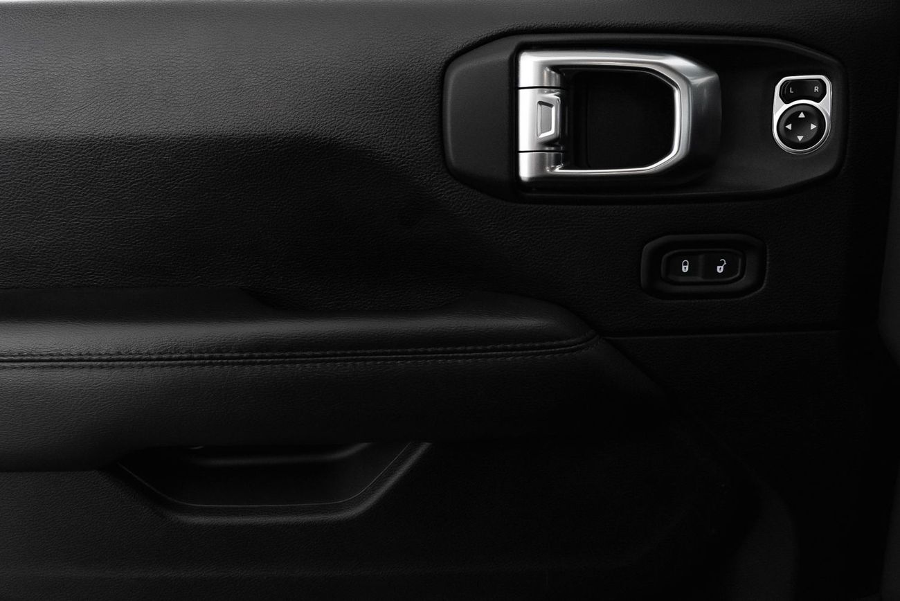 Jeep Wrangler Unlimited Sahara 3.6L