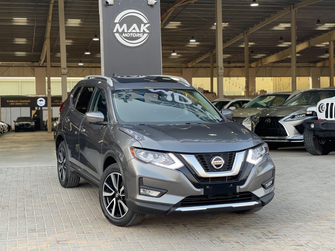 نيسان روج بلاتينيوم / أعلى المواصفات / بانوراما  / كاميرا 360 / 750 درهم شهريا