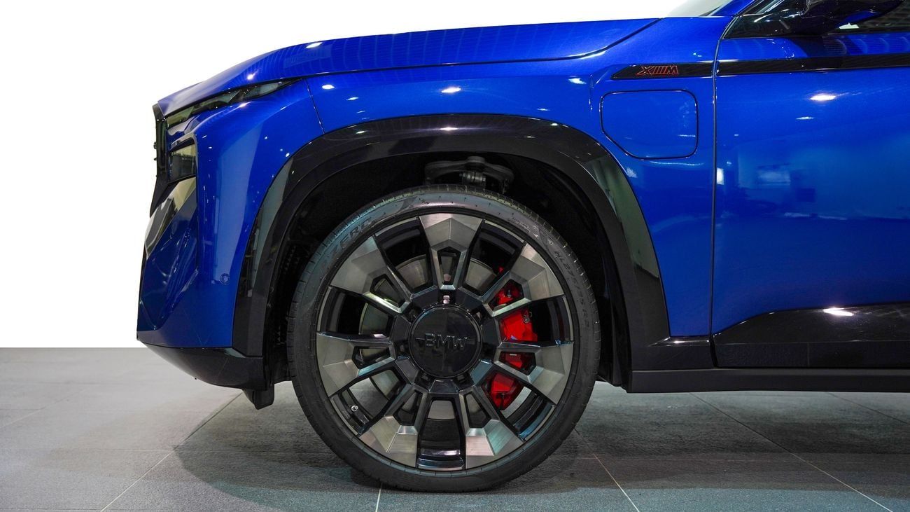 بي أم دبليو XM