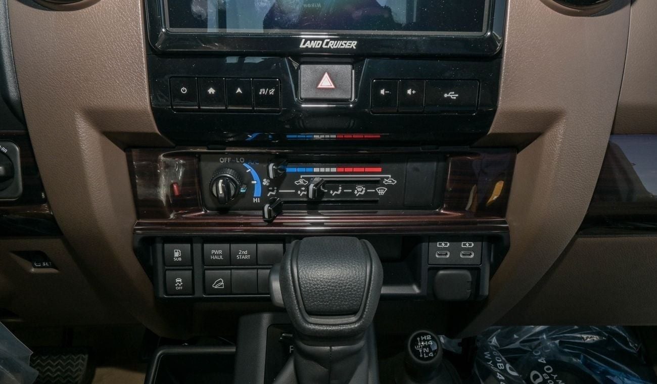 Toyota Land Cruiser Pick Up LC79 PICKUP 4.0L LX V6 40th Anniversary