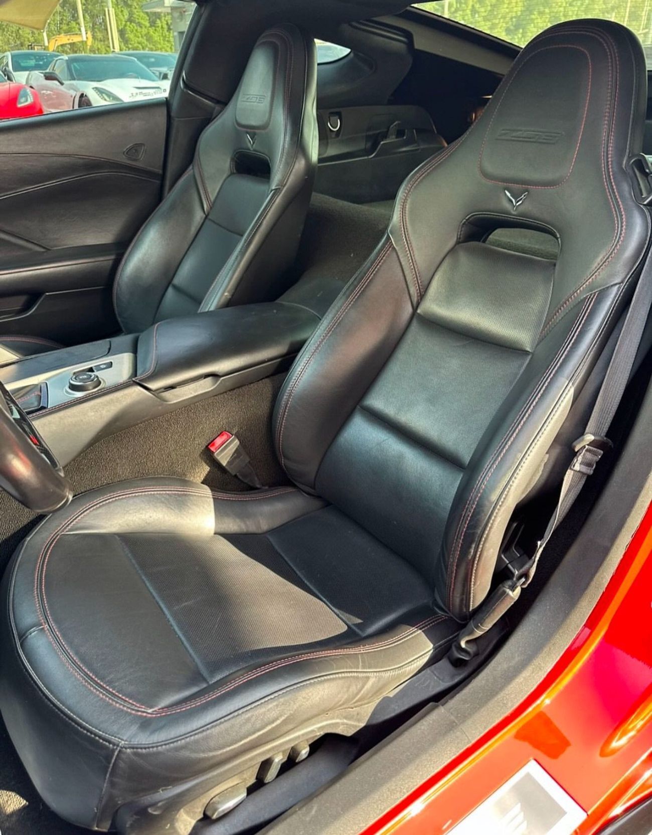 Chevrolet Corvette Z06 ‏CHEVROLET CORVETTE C7 Z06 2018 ‏Perfect condition ‏Full Option Full carbon fiber ‏650 HP