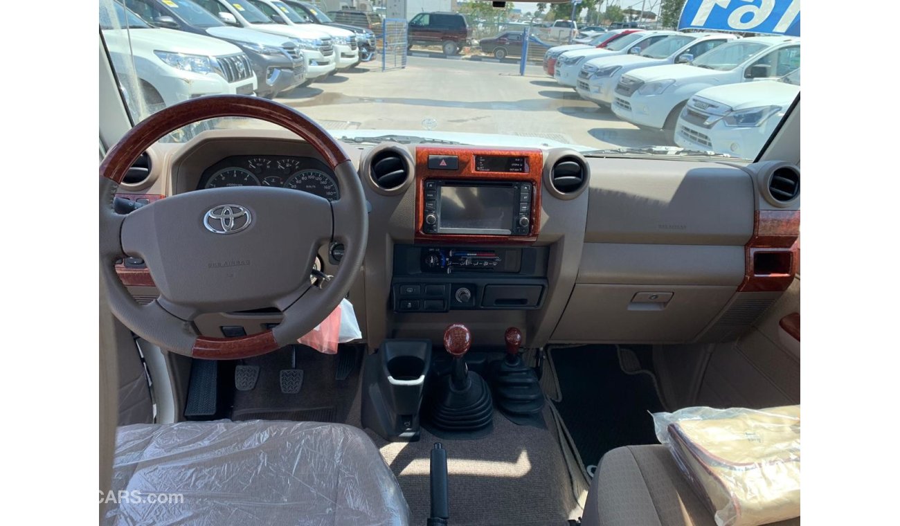 Toyota Land Cruiser VDJ76 V8 DIESEL FULL OPTION 2019 WINCH DIFF-LOCK