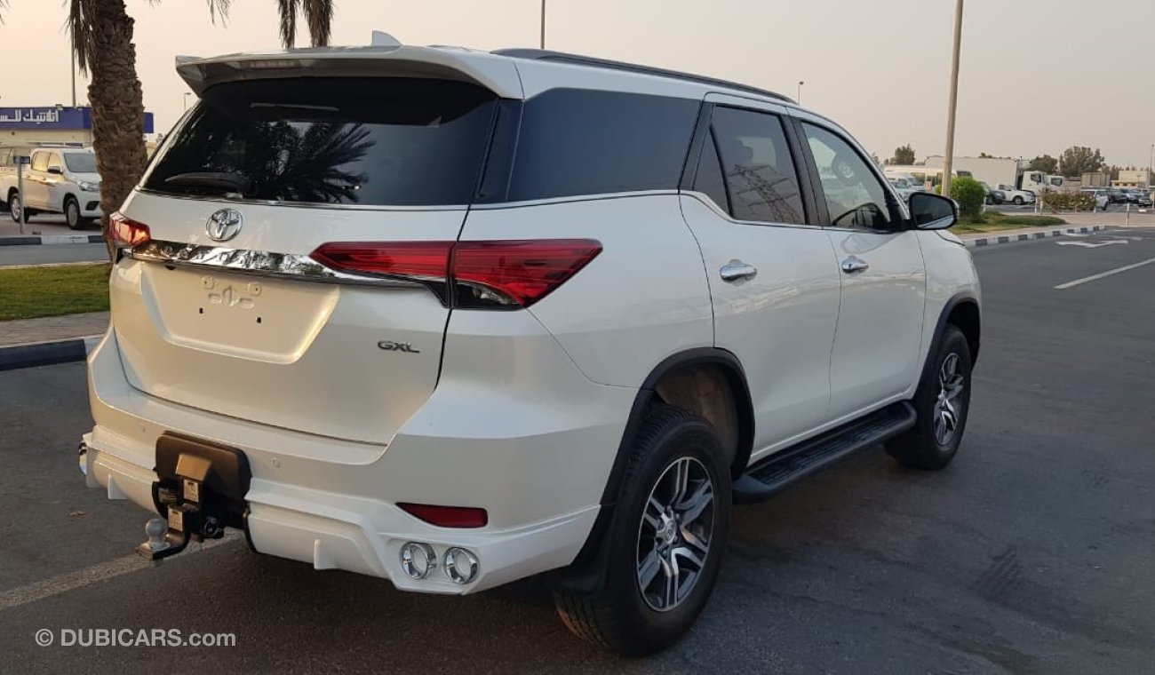 تويوتا فورتونر diesel right hand 2.8L auto year 2019