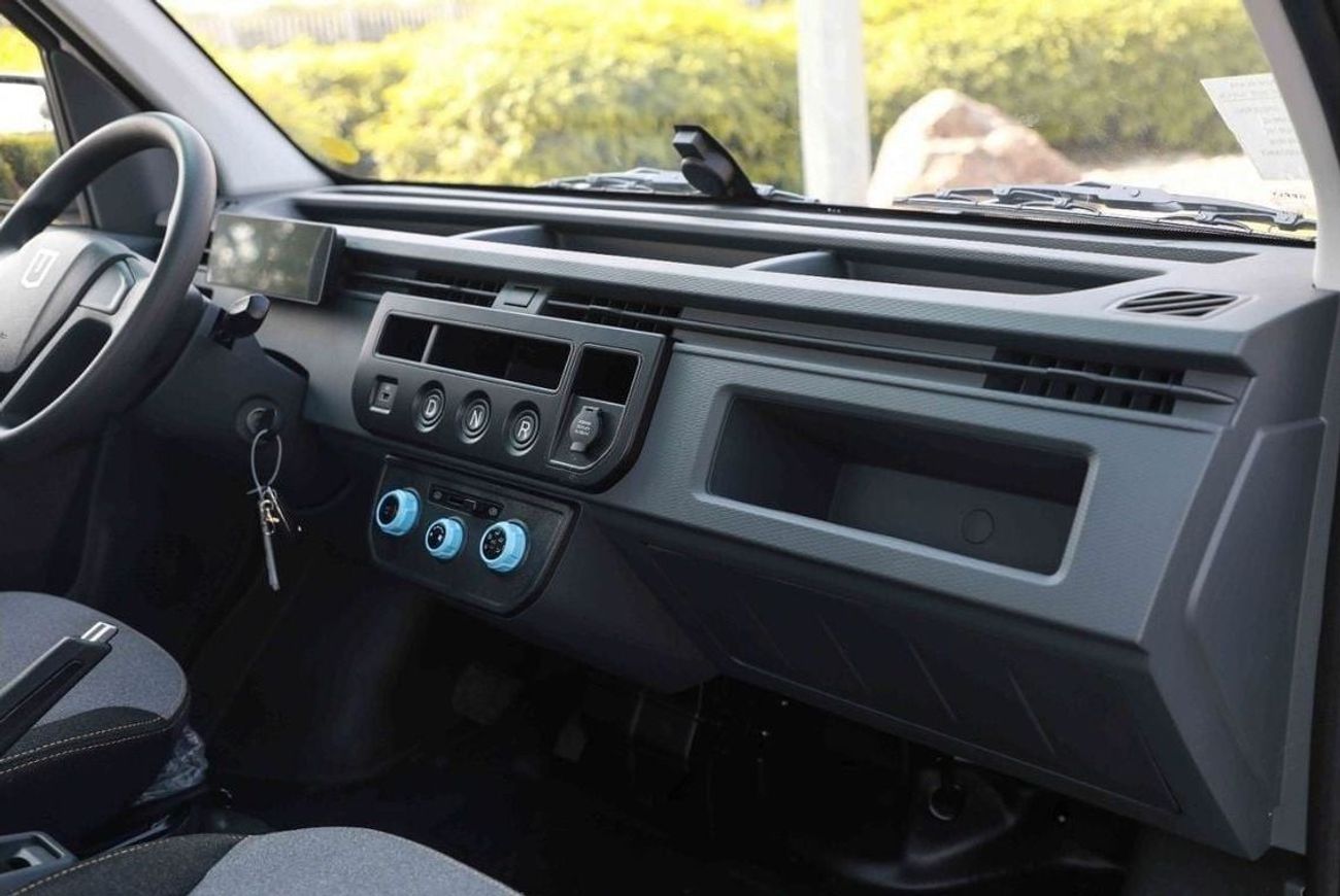 Geely Farizon 2024 SUPER VAN FARIZON F1E FENCE - WHITE inside BLACK | Export Only