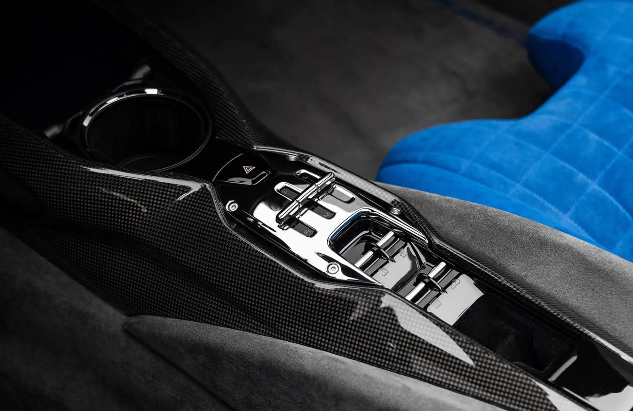 فيراري 812 كومبيتيزون 6.5L V12 Naturally Aspirated Engine