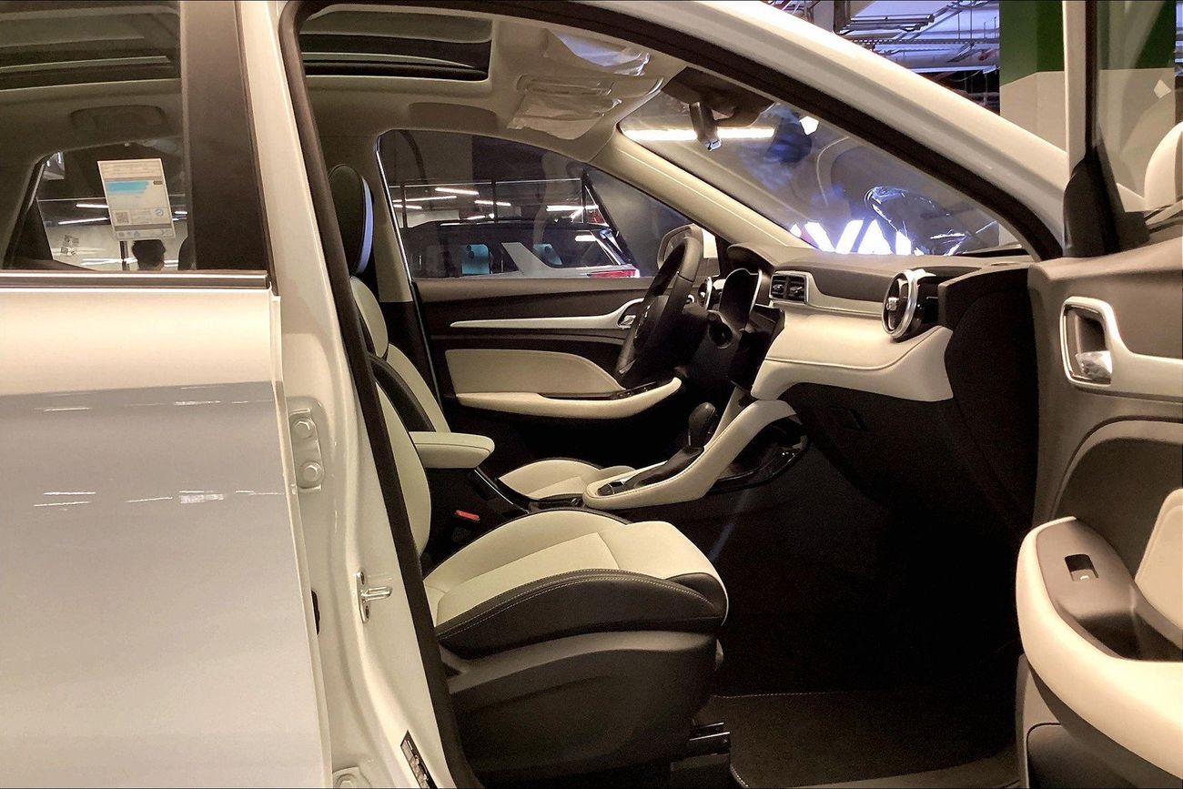 أم جي ZS Luxury | شامل الضمان | 0 ﺪﻔﻋﺓ ﺃﻮﻟﻯ