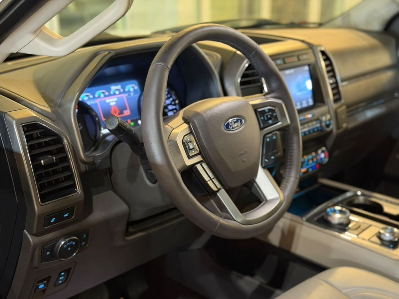 Ford Expedition XLT FORD EXPEDITION XLT 2019 GCC | ACCIDENTS FREE | ORIGINAL PAINT