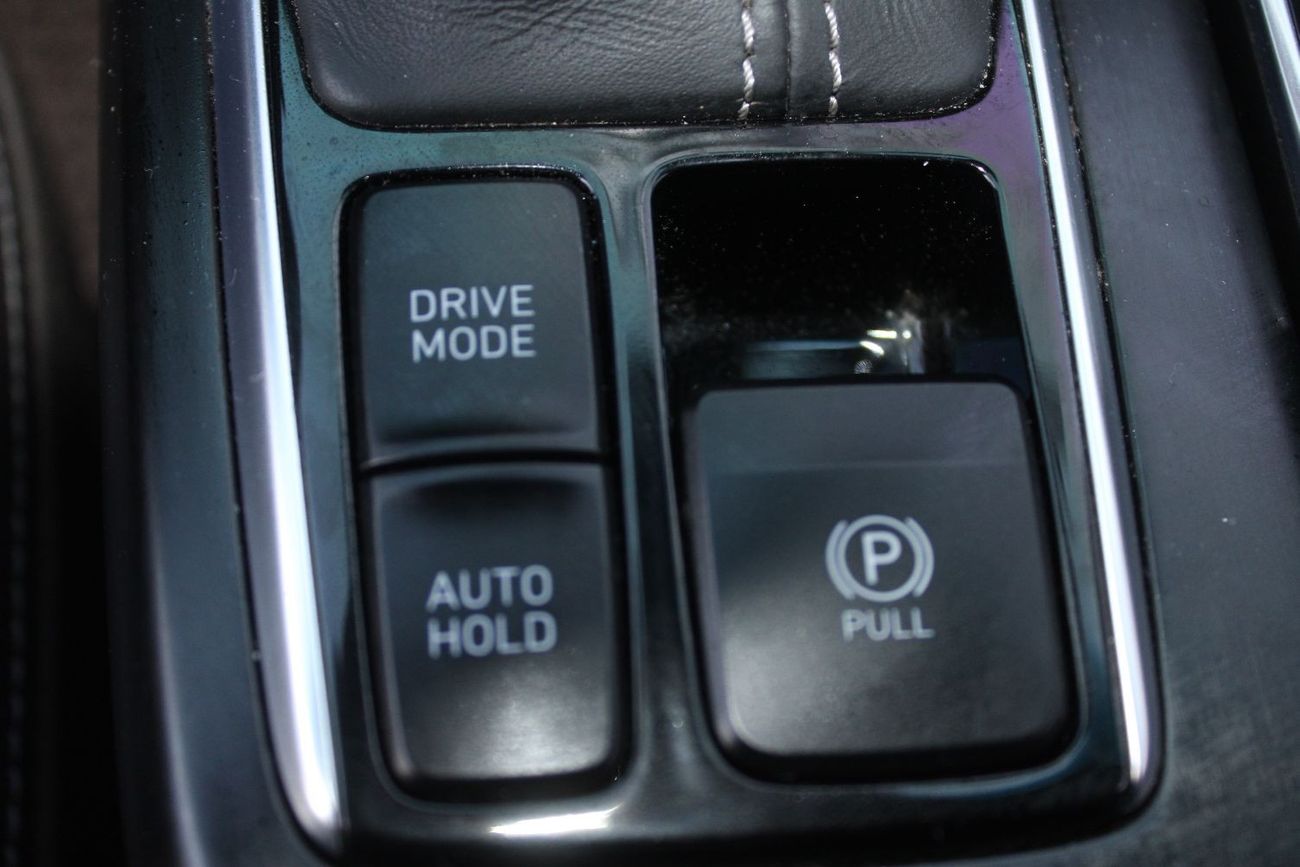 Hyundai Grandeur Hyundai Grander 2019 imported from Korea, customs papers, in excellent condition, Diesel