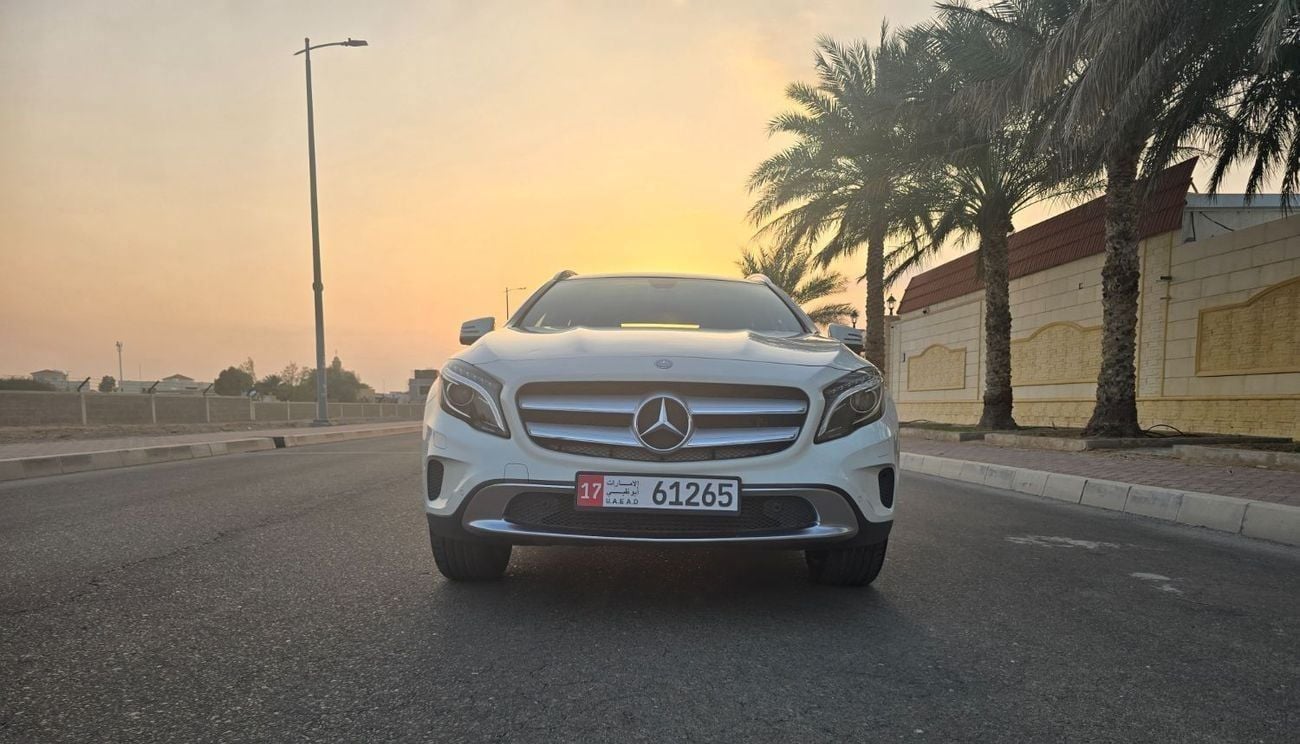 Mercedes Benz GLA250 STD