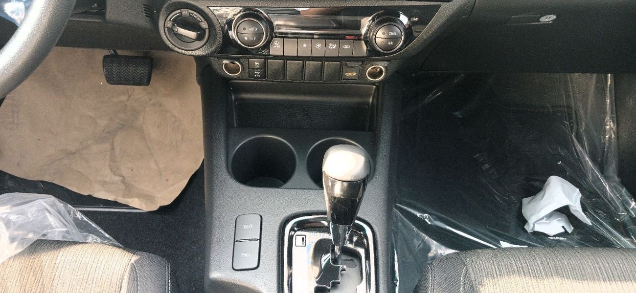 Toyota Hilux Adventure 4.0L Petrol 4x4 2025YM