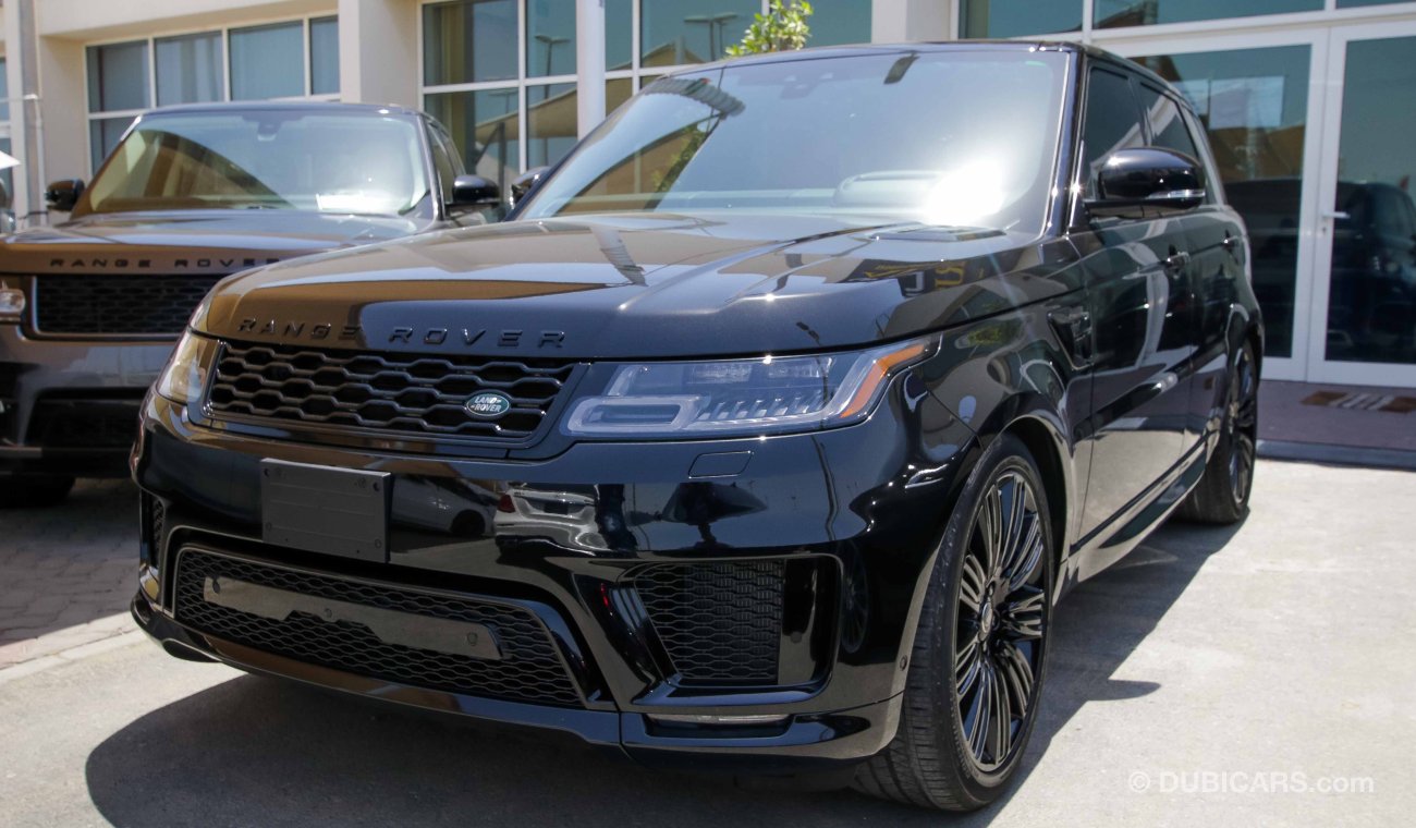 Land Rover Range Rover Sport Dynamic Edition.