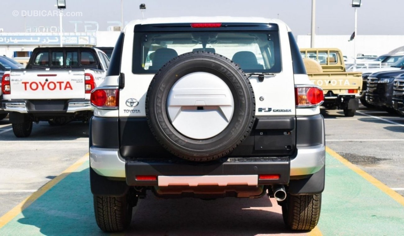 تويوتا إف جي كروزر TOYOTA  FJ  CRUISER  2023 4.0L