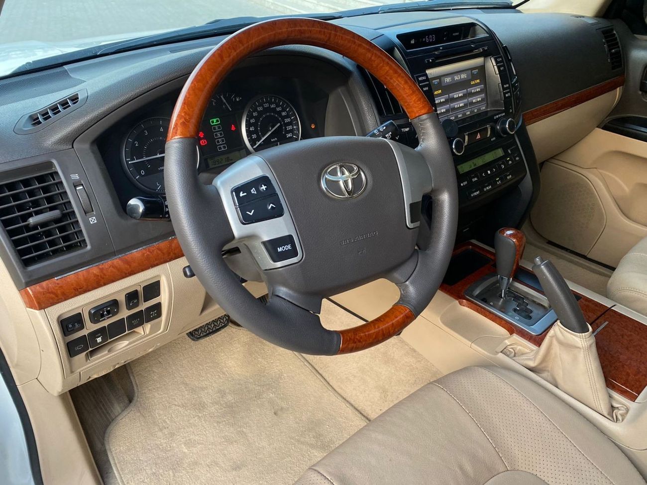 Toyota Land Cruiser GXR