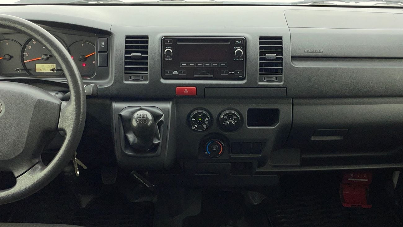 تويوتا هاياس GL STANDARD ROOF PANAL VAN 2.7 | بدون دفعة مقدمة | اختبار القيادة في المنزل