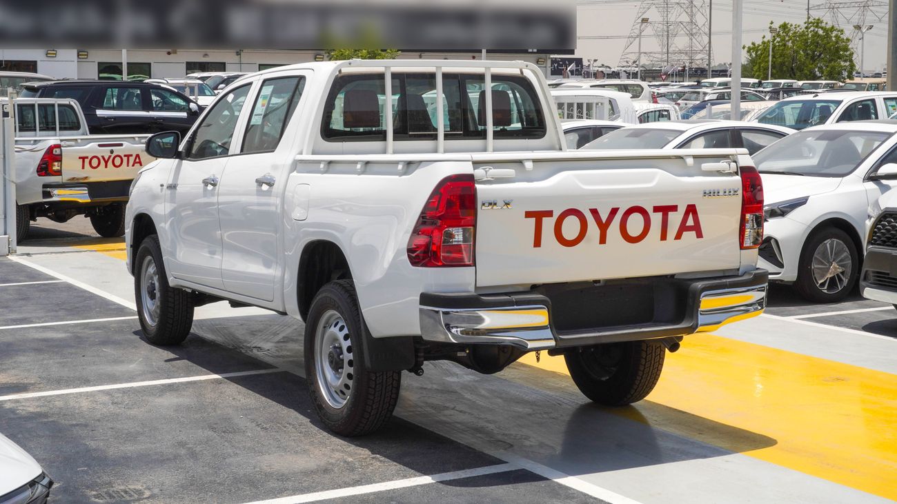 Toyota Hilux DLX 2.4 L d