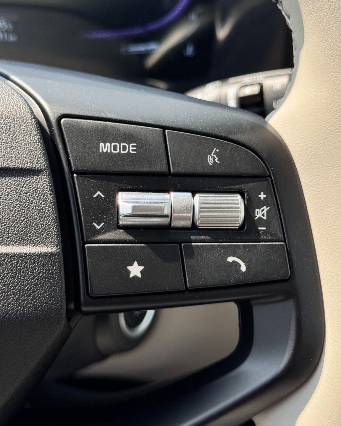 كيا كارينس KIA CARENS 1.5L -  2026 MODEL - GRAY color