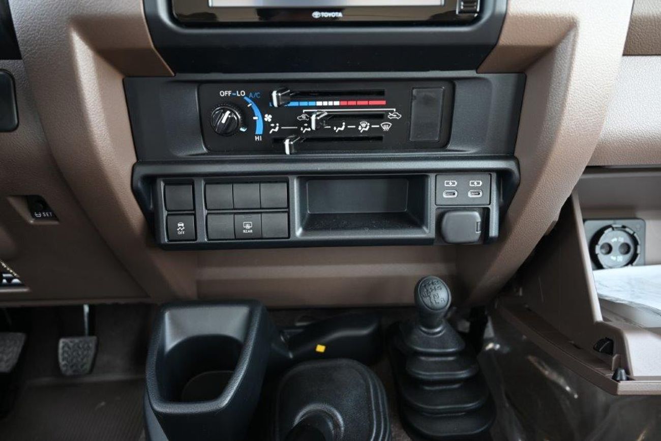 Toyota Land Cruiser 70 76 V6 4.0L Petrol 4WD 6 Seater Manual Transmission