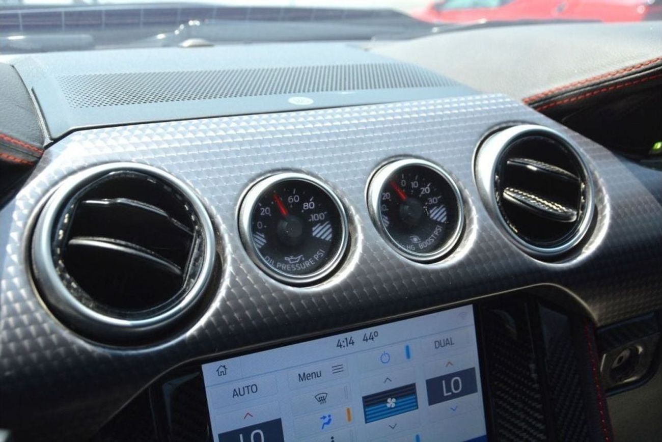 فورد موستانج ايكوبوست بريميوم خذها وكم متميز //تعديل خاص//برفورمنس--كاملة المواصفات //عداد ديجيتال //ستيرنج كاربو