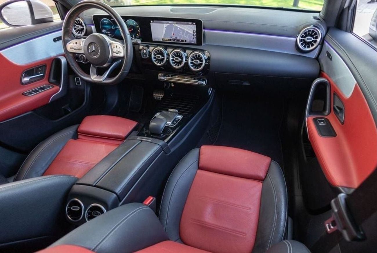 Mercedes-Benz A 250 Std 2.0L (224 HP)