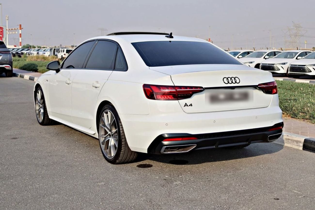 أودي A4 40 TFSI S-LINE