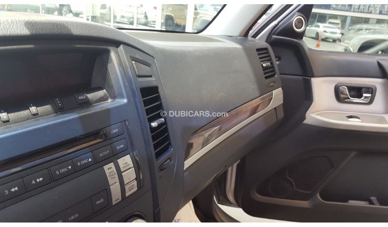 Mitsubishi Pajero 3 door med option  perfect condition