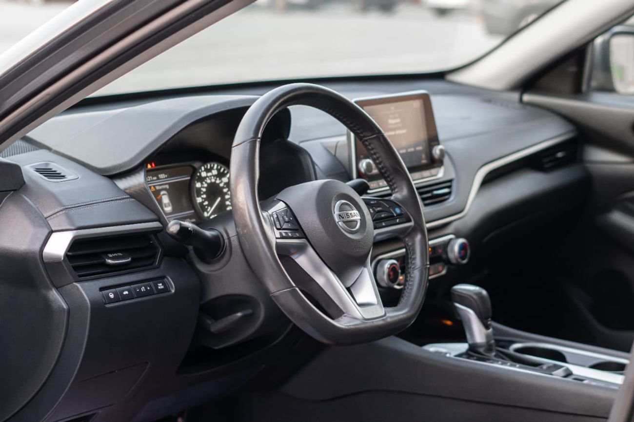 Nissan Altima SV 2.5L